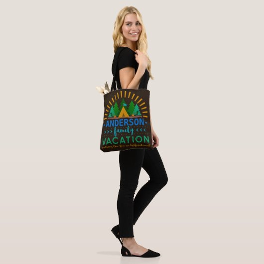 Vacature Camping Trip Funny | Aangepaste naam Tote Bag (Op model)