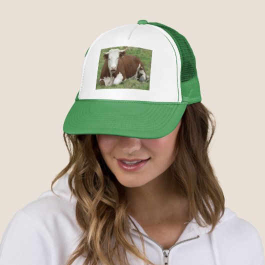 Vache dans le Casquette d'herbe (En situation)