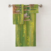 Vache d'Aubrac et veau mignon dans le pâturage de  (En situation)