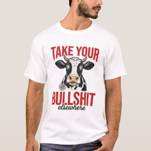Vache drôle ailleurs conception de t-shirt vintage