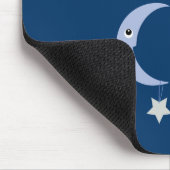 Vache mignonne sautée au-dessus du tapis de souris (Coin)