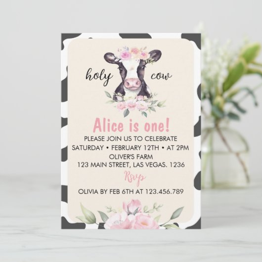 Vache sainte Je suis une invitation d'anniversaire (Debout devant)