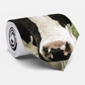 Vache sur une cravate (Roulé)