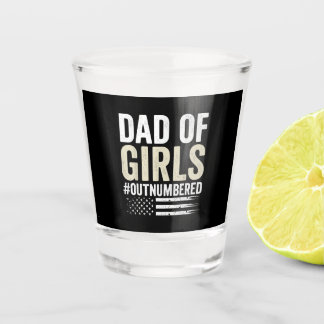 Vader van Meisjes Minderheid Grappige Vaderdag Shot Glas