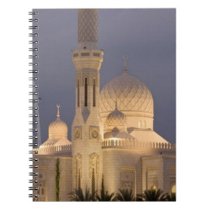 VAE, Dubai. Moskee 's avonds met Burj al Arab Notitieboek
