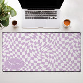 Vague Rétro : Damier Violet Ondulé Moderne