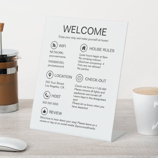 Vakantiehuis Moderne witte gastinformatie Reclamebord Met Voetstuk (Insitu)