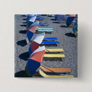 Vakantorstoelen op strand vierkante button 5,1 cm