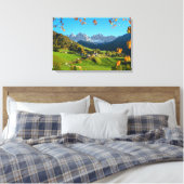 Val di Funes vallei met herfstbladeren canvas Afdruk (Insitu (Slaapkamer))