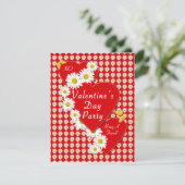Valentijn Party Daisies Small Invitation Kaart (Staand voorkant)