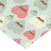 Valentijn patroon met hart en snor tafelkleed (Gekanteld)