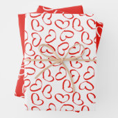 Valentijnsdag - Red Open Hearts Random Pattern Inpakpapier Vel (In situ)