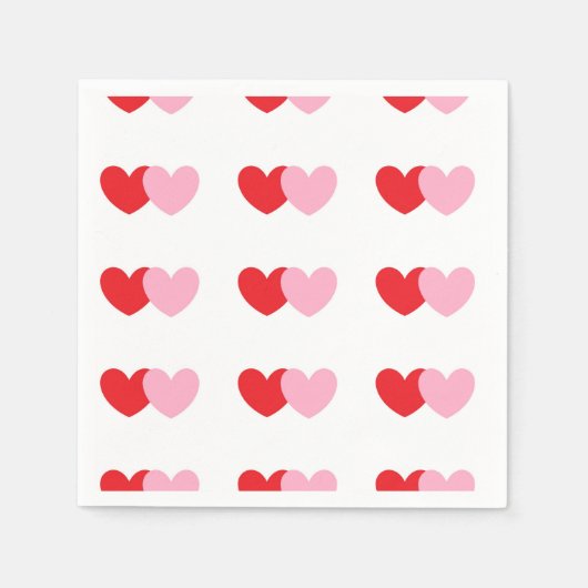 Valentijnse  die de luiers met roze en rode harten servet (Voorkant)