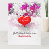 Valentijnshart diep rood op bloemrijk roze wit kaart (Voorkant)