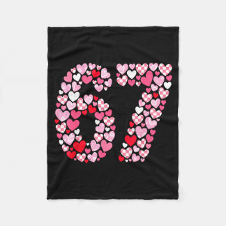Valentine’s Day 67 Hearts Romantic Funny Six Seven Fleece Deken