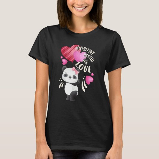 Valentine's day panda bear with hearts t-shirt (Voorkant)