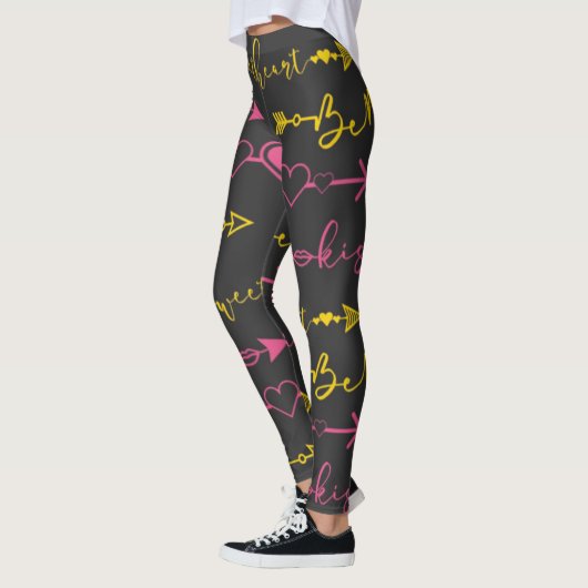 Valentine's Day Seamless Pattern Leggings (Gauche)