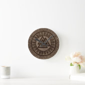 Valknut Symbool en loopt op Keltisch Patroon op ho Ronde Klok (Huis)