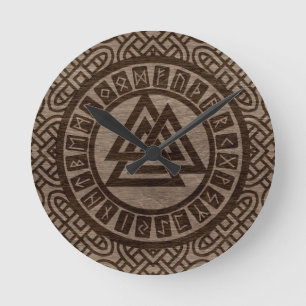 Valknut Symbool en loopt op Keltisch Patroon op ho Ronde Klok