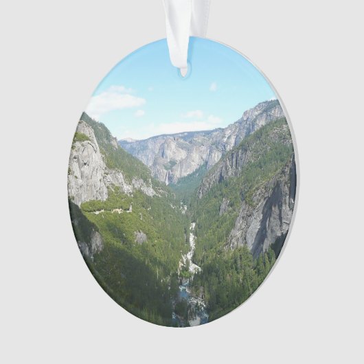 Vallée de Yosemite dans le parc national de Yosemi (devant)