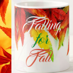 Vallen voor herfst herfstesdoorn laat typografie koffiemok