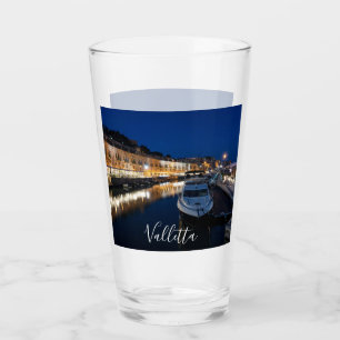 Valletta waterfront district met kleine haven glas