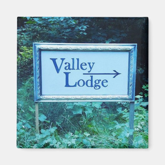 Valley Lodge Magnet (Devant)