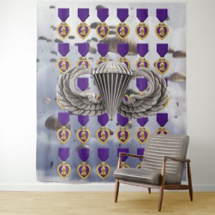 VALSCHERMEN, PURPEREN HART en AIRBORNE WINGS Wandkleed