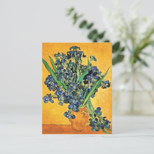 Van Gogh - Vase met de gele achtergrond van Irises Briefkaart (Staand voorkant)