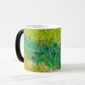 Van Gogh Veld met irissen bij Arles Magische Mok (Voorkant links)
