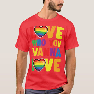 Van wie je gek wilt zijn op grappige LGBTQ Ally Ga T-shirt