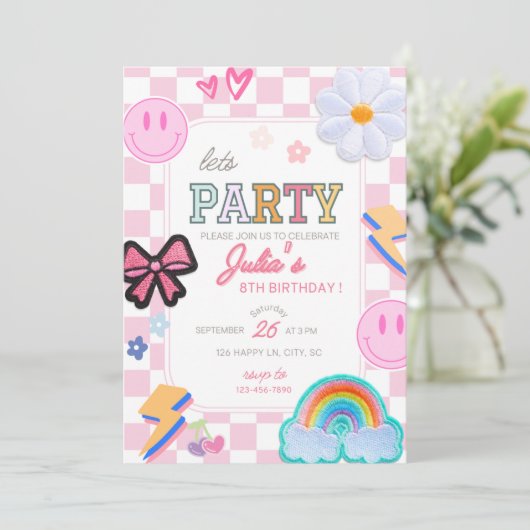 Varsity Patch Lets Fête Anniversaire Invitation (Debout devant)