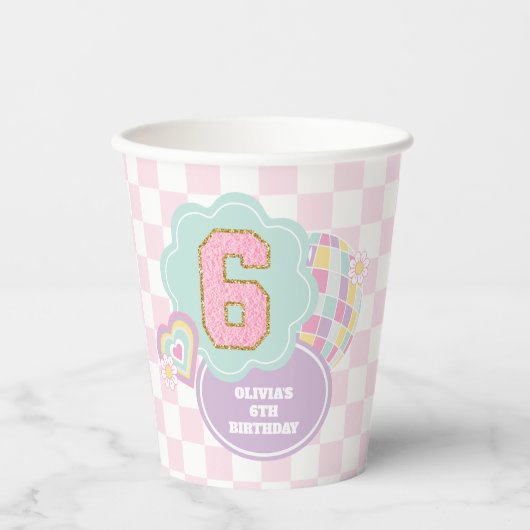 Varsity preppy pastel patch 6e verjaardag papieren bekers (Voorkant)