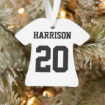 Varsity sports noir blanc nom personnalisé<br><div class="desc">Varsity sports noir blanc nom personnalisé numéro monogramme ornement de Noël. Le style sportif varié. Customisez-le avec votre nom,  âge,  année,  numéro ou nom d'équipe sportive.</div>