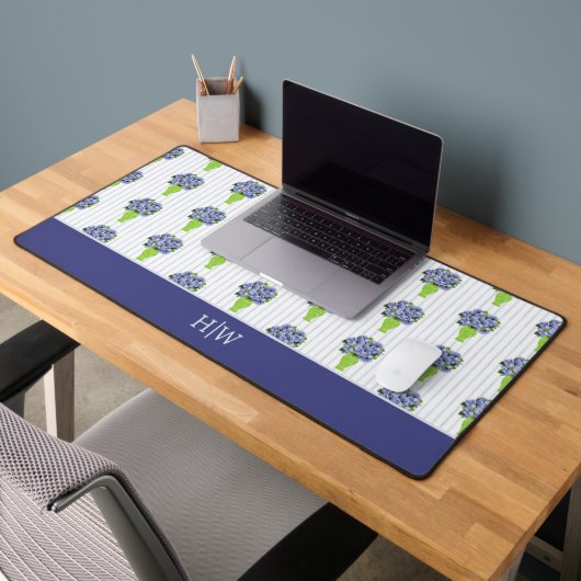 Vase Floral Coastal Hydrangea Bleue Monogramme  (Bureau 2)