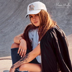 Vastberaden Diva Retro 80s Vrouwendag Trucker Pet