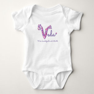 Veda meisjes naam & betekenis V monogram shirt