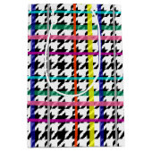 Veelkleurige lijnen op geplakt houndstooth ontwerp medium cadeauzakje (Voorkant)