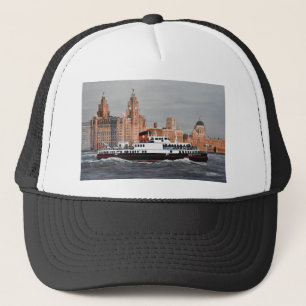 veerboot, dwars door de Mersey.JPG Trucker Pet