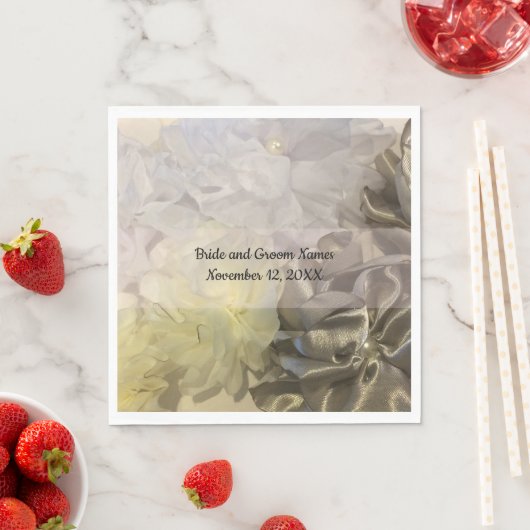 Veerzijdevormig bloemontwerp servet (Insitu)