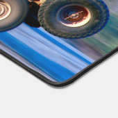 VÉHICULE ROULÉ À HAUTE MOBILITÉ (Coin)