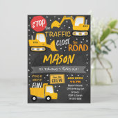 Véhicules de construction noir Invitation d'annive (Debout devant)