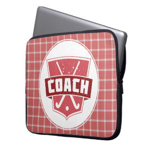 Veldhockey Coach Shield Laptop Hoesje Laptop Sleeve