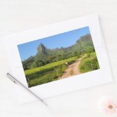 Vélo touristique sur Moorea rectangle autocollant (Enveloppe)