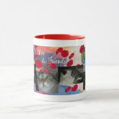 Velours côtelé de plume de pétales et tasse de (Centre)