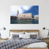 Venetiaanse Elegantie: St. Mark's Basiliek en Doge Canvas Afdruk (Insitu (Slaapkamer))