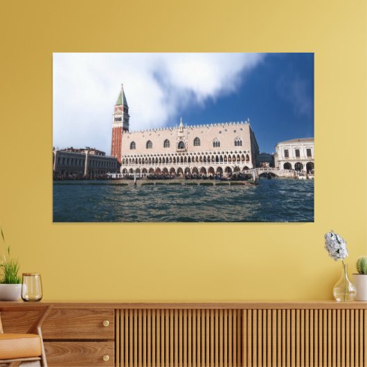 Venetiaanse Elegantie: St. Mark's Basiliek en Doge Canvas Afdruk (Insitu (Woonkamer))
