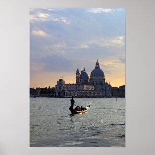 Venetiaanse gondola bij zonsondergang poster