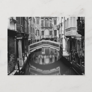 Venice Waterway Black en White Briefkaart