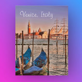 Venise, Italie Gondolas Et Carte Postale Voilier